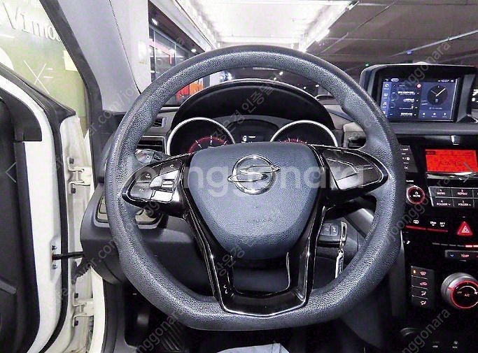 ★특가★ 570만원 2017년식 138,000Km KG모빌리티(쌍용) 티볼리 에어 디젤 2WD AX--7